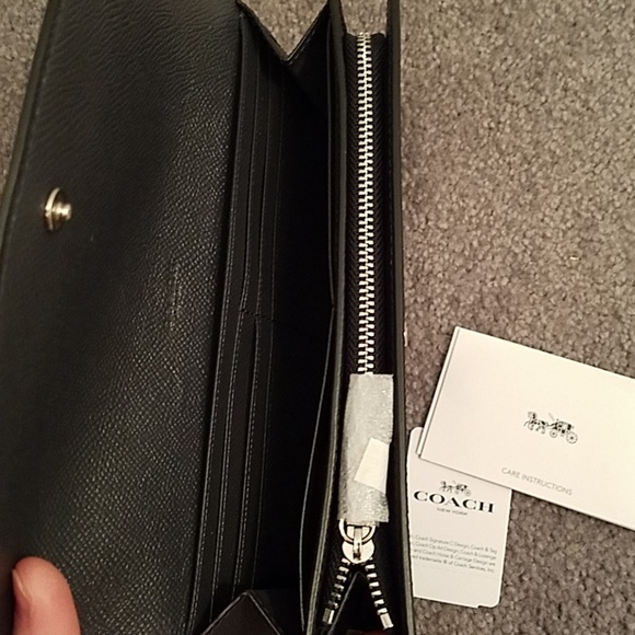 *SOLD* Coach slim envelope wallet - Picture 7 of 8